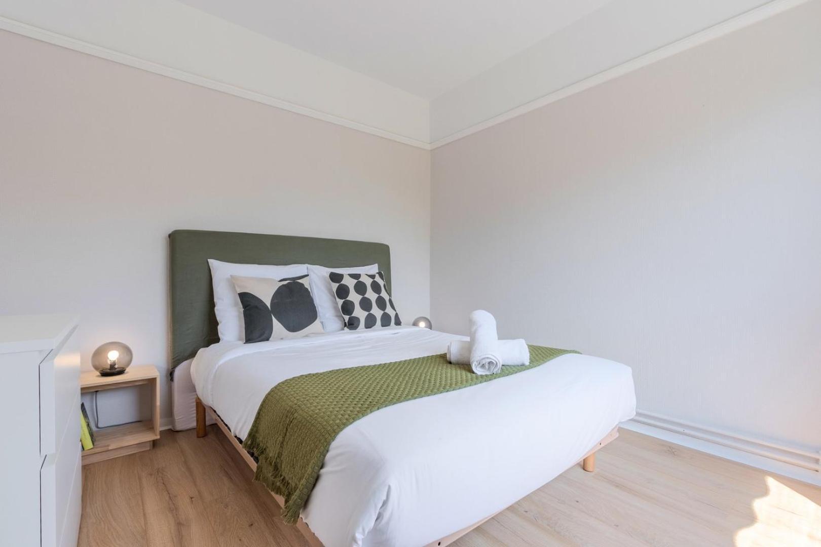 Spacious 3 Bedroom Apartment & Private Parking! Lambersart المظهر الخارجي الصورة