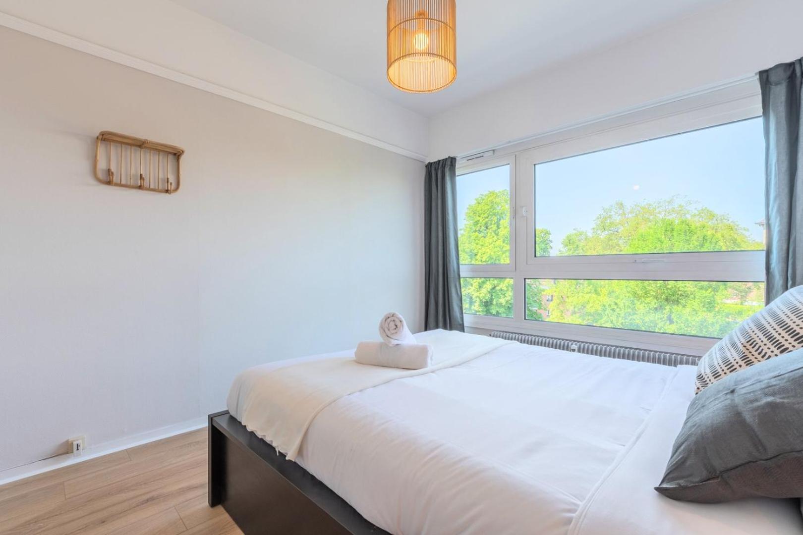 Spacious 3 Bedroom Apartment & Private Parking! Lambersart المظهر الخارجي الصورة
