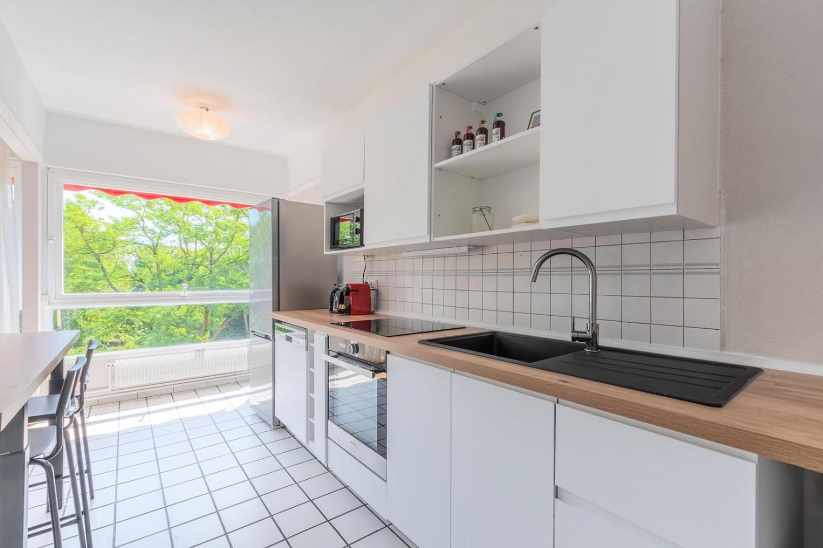 Spacious 3 Bedroom Apartment & Private Parking! Lambersart المظهر الخارجي الصورة